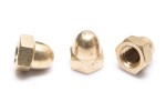 Nakrętka mosiężna kołpakowa M5 DIN1587 10szt.